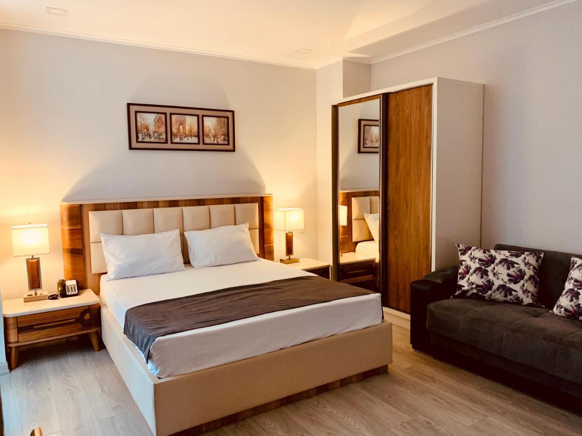 Hotel Tsereteli Palace Batumi Eksteriør billede