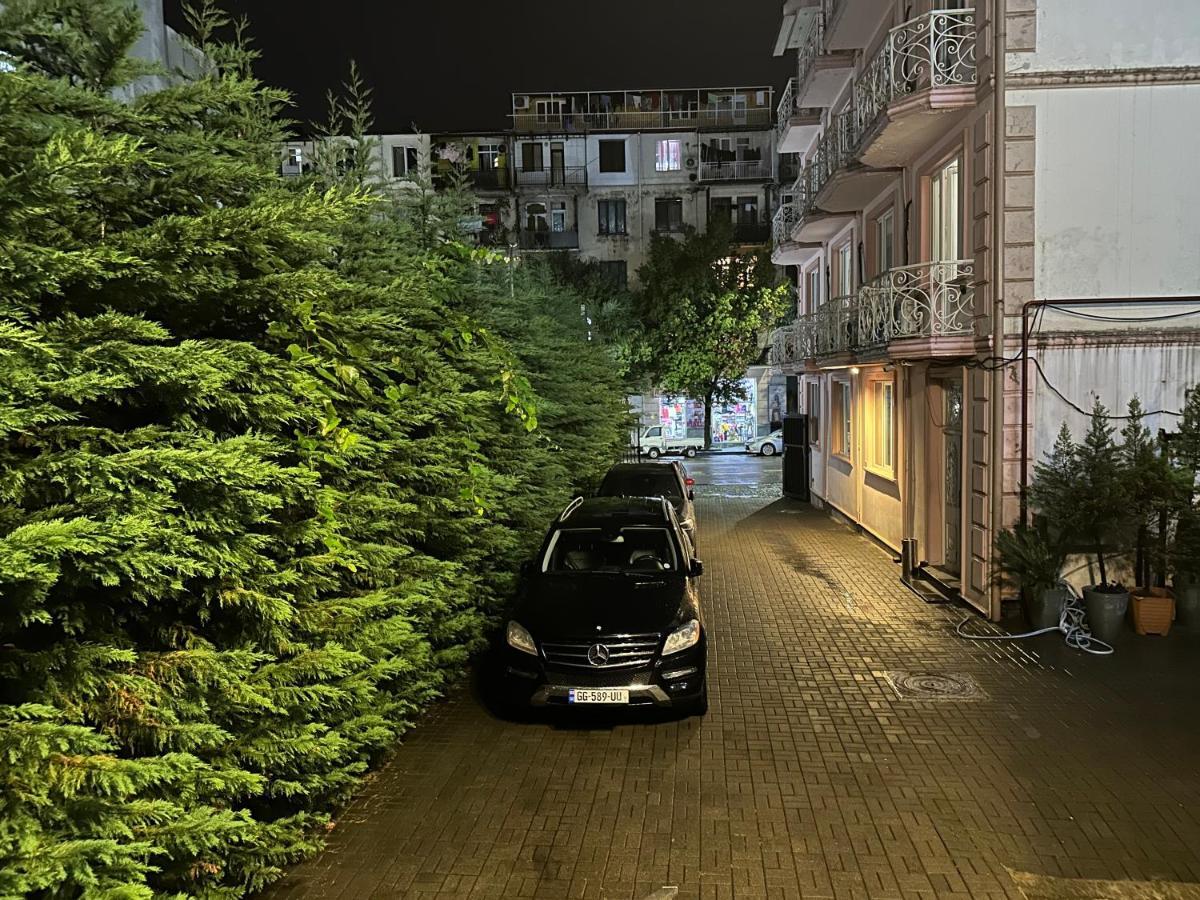 Hotel Tsereteli Palace Batumi Eksteriør billede